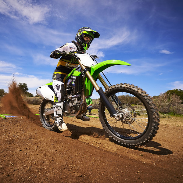 KAWASAKI KX450
